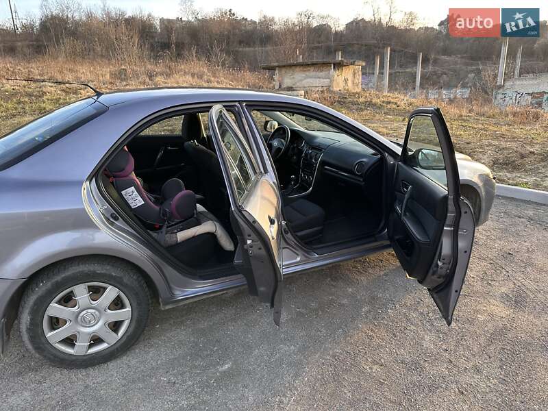 Седан Mazda 6 2006 в Львове