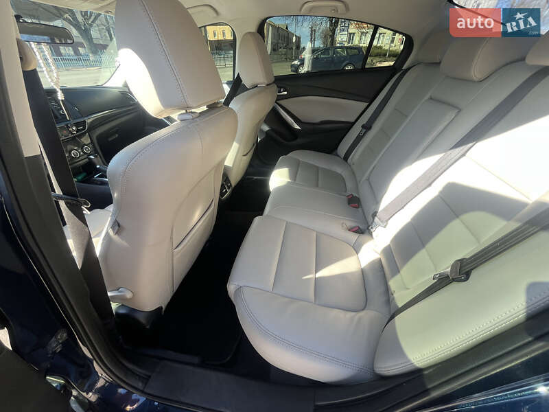 Седан Mazda 6 2013 в Макарове