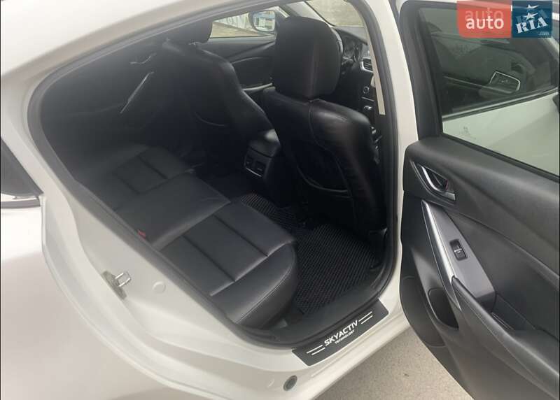 Седан Mazda 6 2016 в Каменец-Подольском