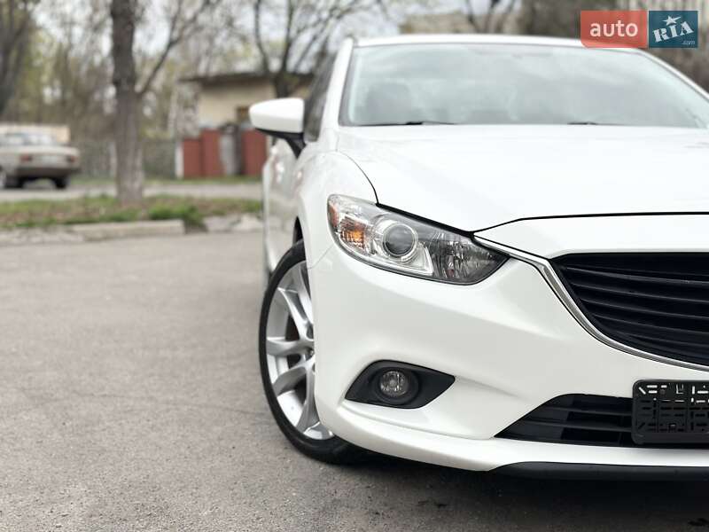 Седан Mazda 6 2015 в Киеве
