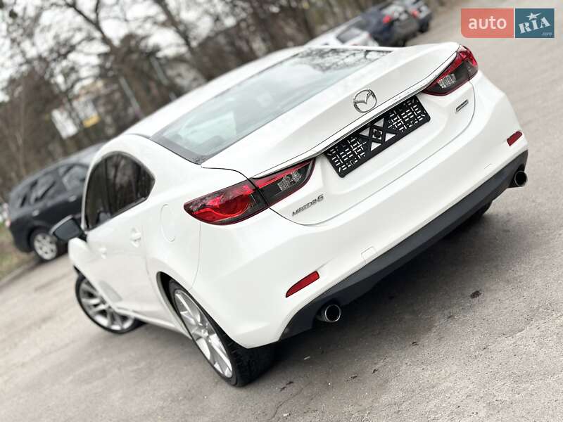 Седан Mazda 6 2015 в Киеве