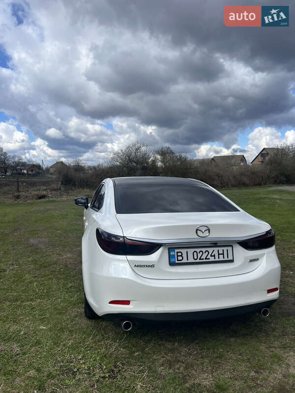 Седан Mazda 6 2013 в Лохвице