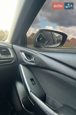 Седан Mazda 6 2013 в Лохвице
