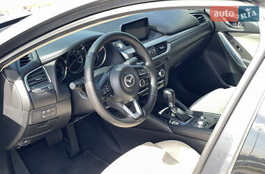 Седан Mazda 6 2015 в 