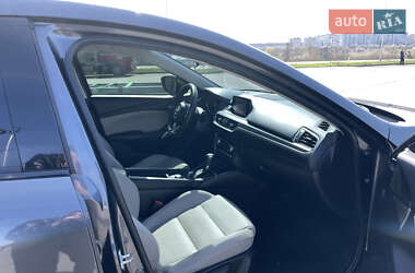 Седан Mazda 6 2015 в 