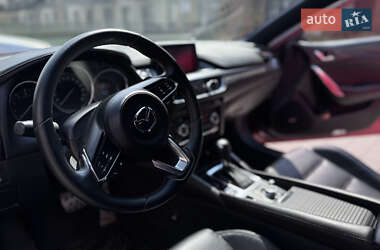 Седан Mazda 6 2016 в 