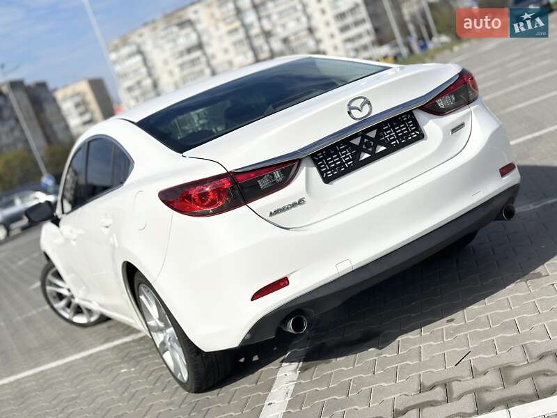 Седан Mazda 6 2015 в Киеве