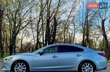 Седан Mazda 6 2015 в 
