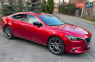 Седан Mazda 6 2015 в 
