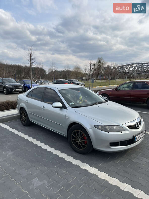 Лифтбек Mazda 6 2007 в Киеве
