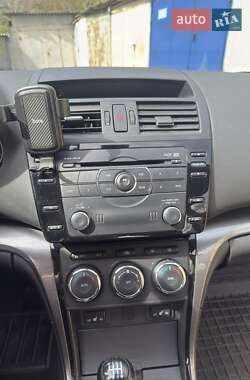 Лифтбек Mazda 6 2011 в 