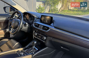 Седан Mazda 6 2015 в 
