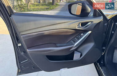 Седан Mazda 6 2015 в 