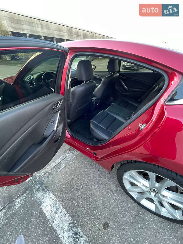 Седан Mazda 6 2014 в Полтаве