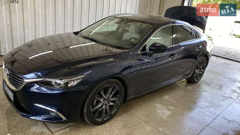 Седан Mazda 6 2015 в 