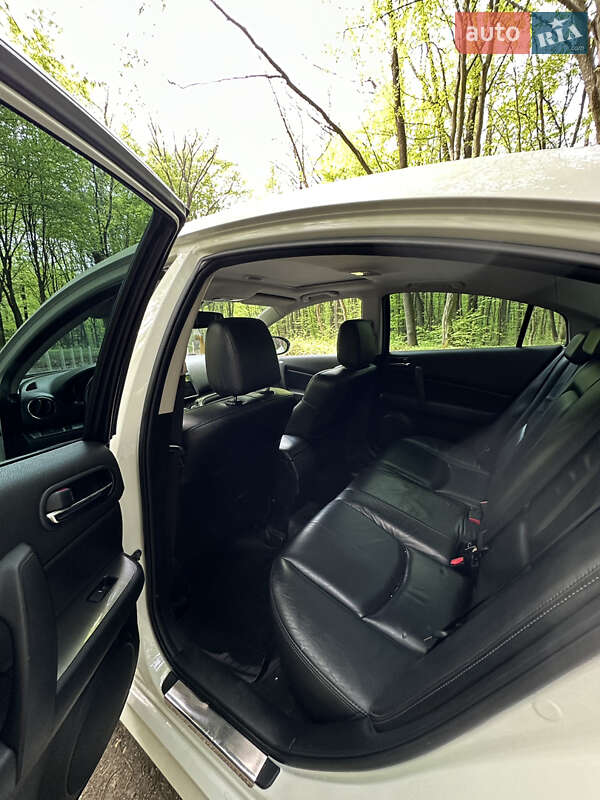 Седан Mazda 6 2011 в Луцке