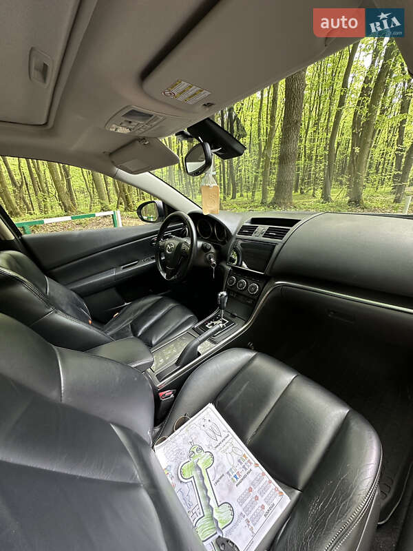 Седан Mazda 6 2011 в Луцке