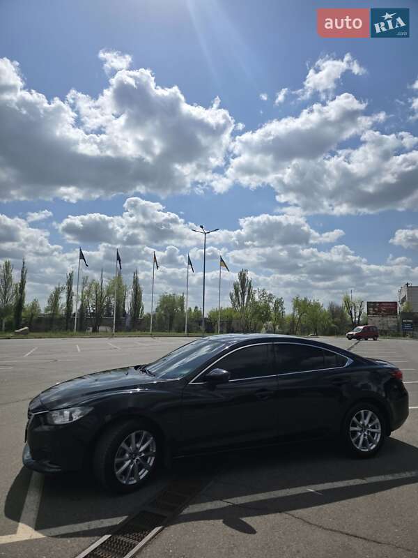 Седан Mazda 6 2016 в Кривом Роге