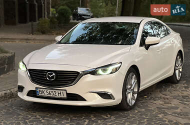 Седан Mazda 6 2015 в Львове