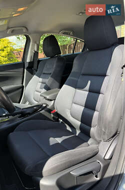 Седан Mazda 6 2013 в 