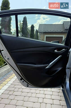 Седан Mazda 6 2013 в 