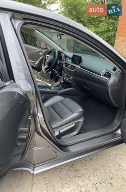 Седан Mazda 6 2015 в 