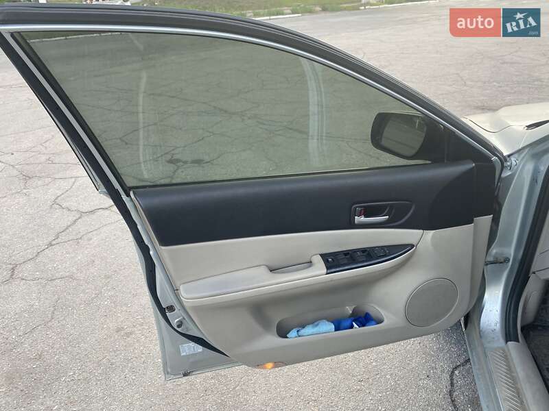 Седан Mazda 6 2007 в Бобровиці