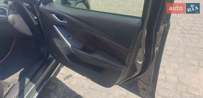 Универсал Mazda 6 2015 в Киеве