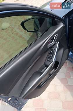 Седан Mazda 6 2015 в 