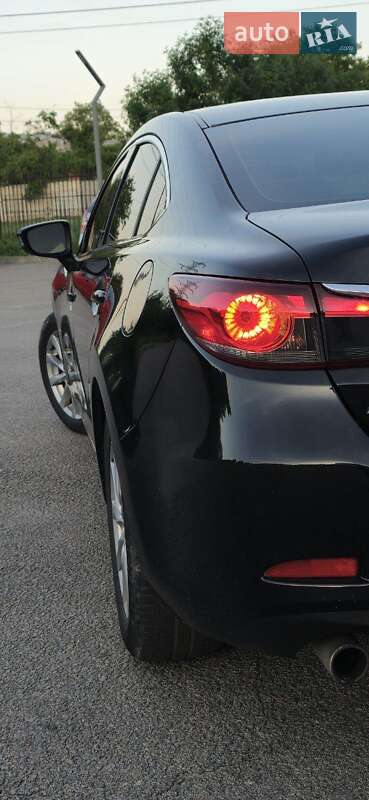 Седан Mazda 6 2014 в Днепре