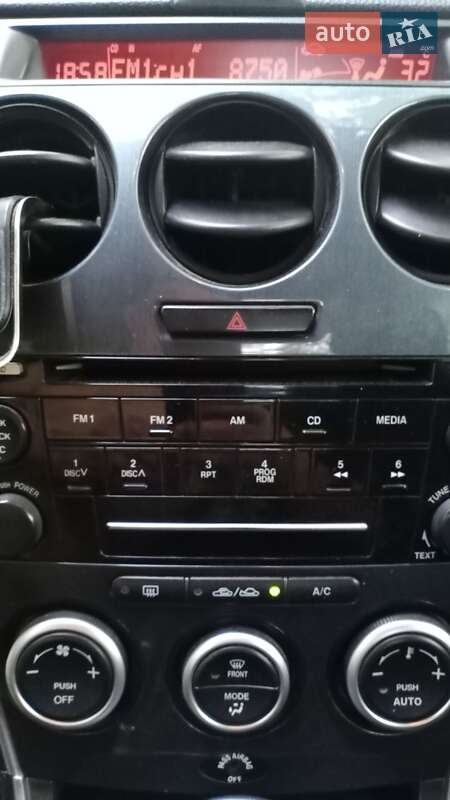 Седан Mazda 6 2005 в Лебедине