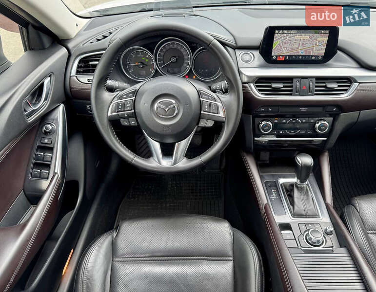 Седан Mazda 6 2016 в Киеве