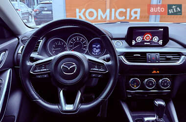 Седан Mazda 6 2015 в 