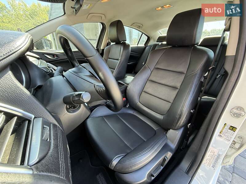 Седан Mazda 6 2017 в Львові