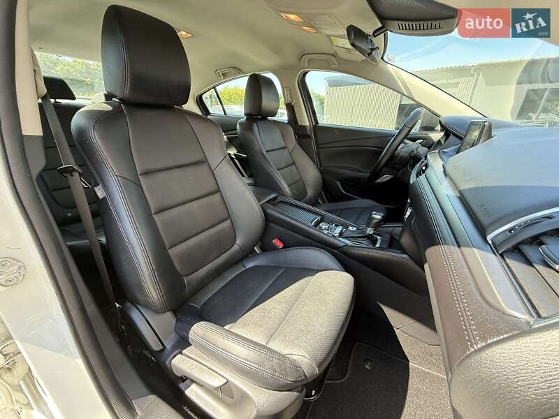 Седан Mazda 6 2017 в Львові