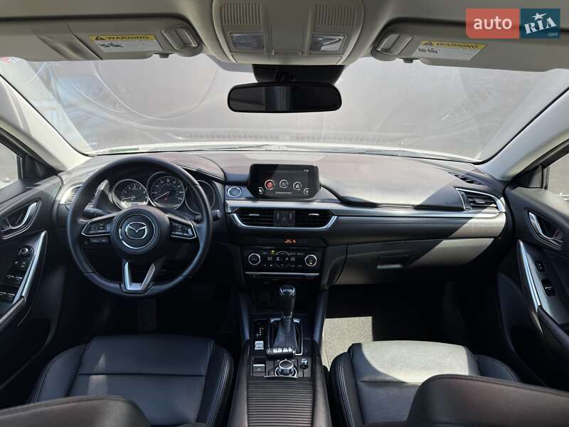 Седан Mazda 6 2017 в Львові