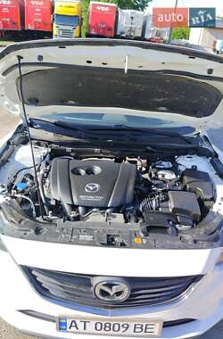 Седан Mazda 6 2014 в 