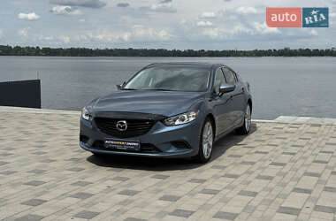 Седан Mazda 6 2015 в 