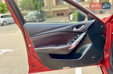 Седан Mazda 6 2016 в 