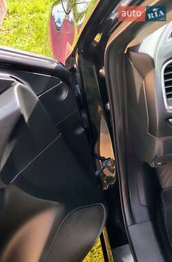 Седан Mazda 6 2014 в 