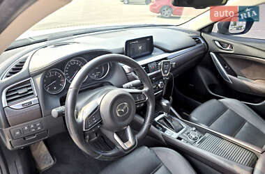 Седан Mazda 6 2016 в 