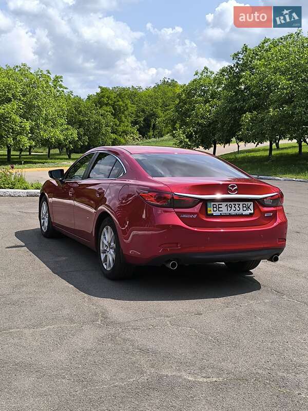 Седан Mazda 6 2014 в Южноукраинске