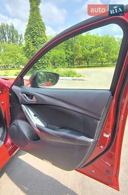 Седан Mazda 6 2014 в Южноукраїнську