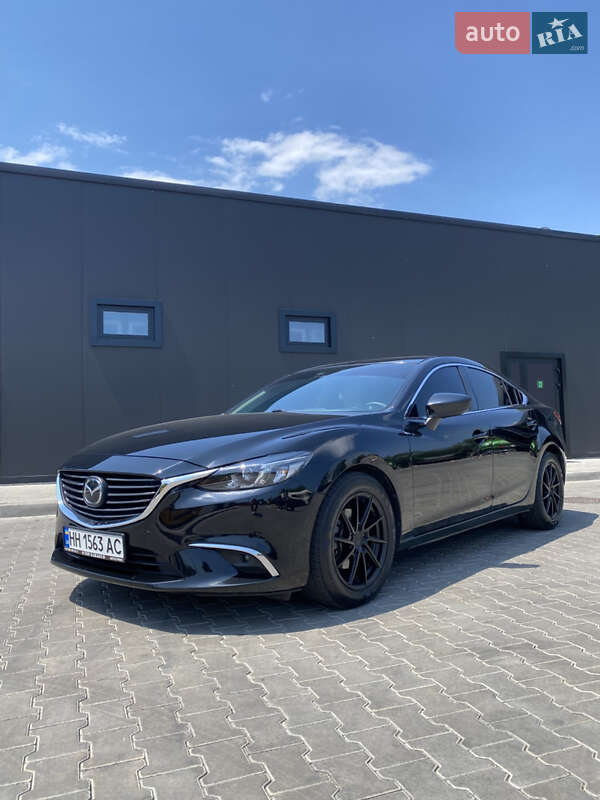 Седан Mazda 6 2016 в 