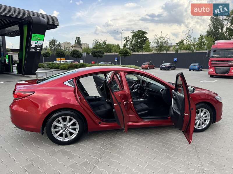 Седан Mazda 6 2014 в Киеве