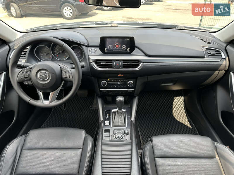 Седан Mazda 6 2016 в Киеве