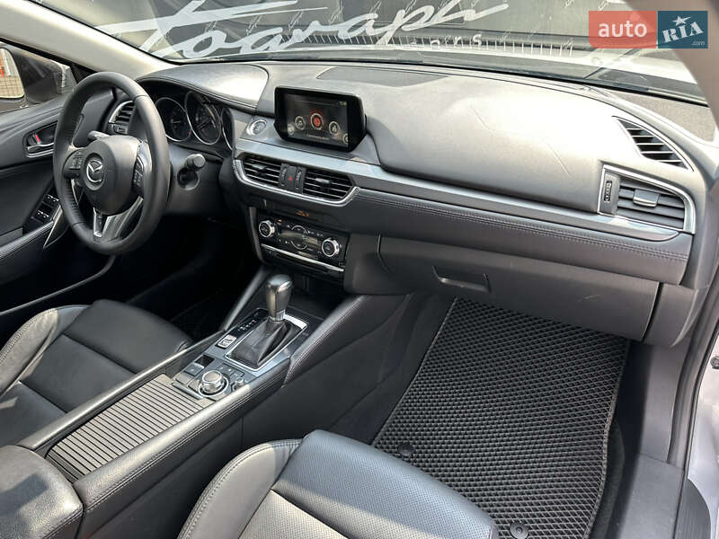 Седан Mazda 6 2016 в Киеве
