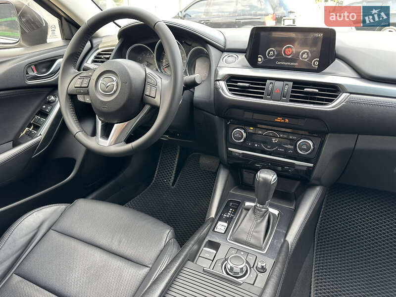 Седан Mazda 6 2016 в Киеве