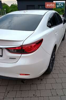 Седан Mazda 6 2014 в 