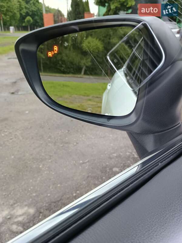 Седан Mazda 6 2014 в Бродах